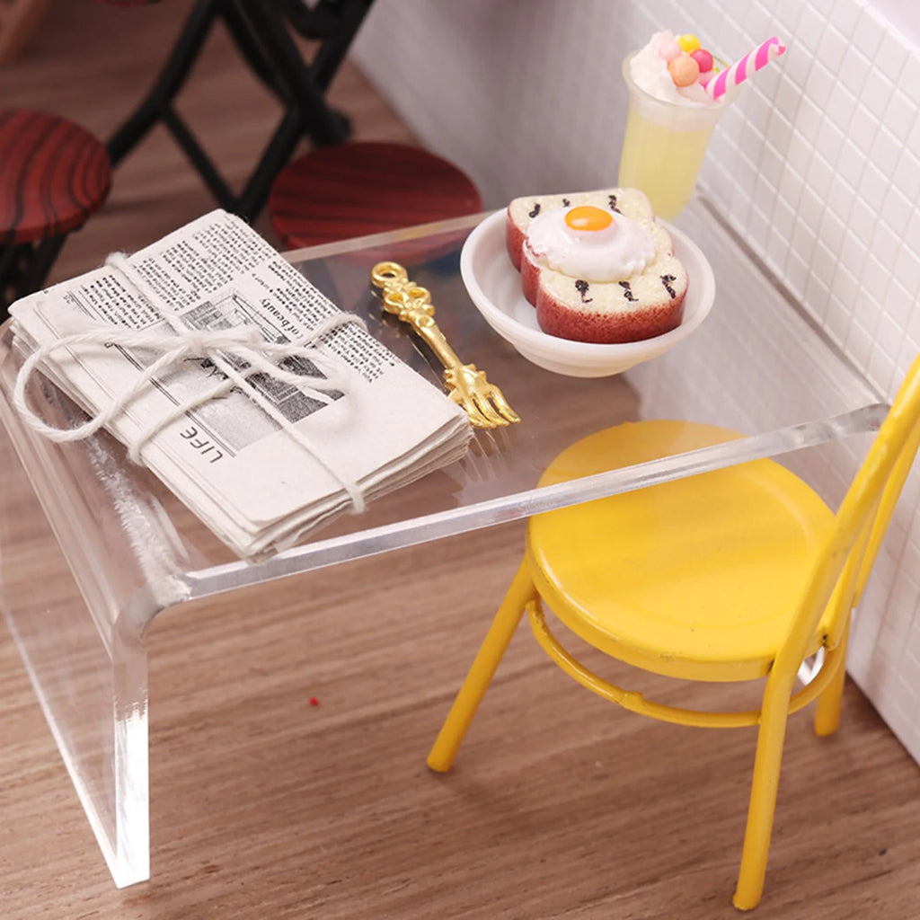 Dollhouse Table for Children E4374