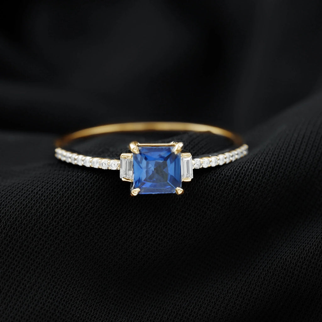 14K Yellow Gold Princess Cut Blue Sapphire Ring with Diamond Side Stones T999