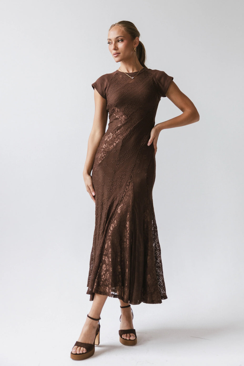 Brown Lace Maxi Dress C22671