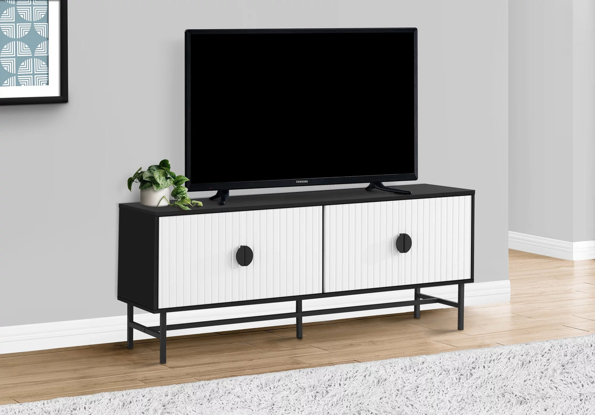 60 Inch Black And White Laminate Tv Stand H556