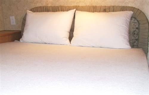 Camper King Dust Mite Proof Waterproof Mattress Cover U64020